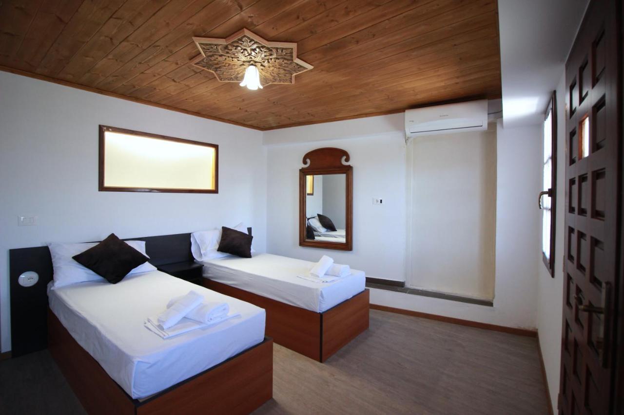 Hotell Vila 112 Gjirokastër